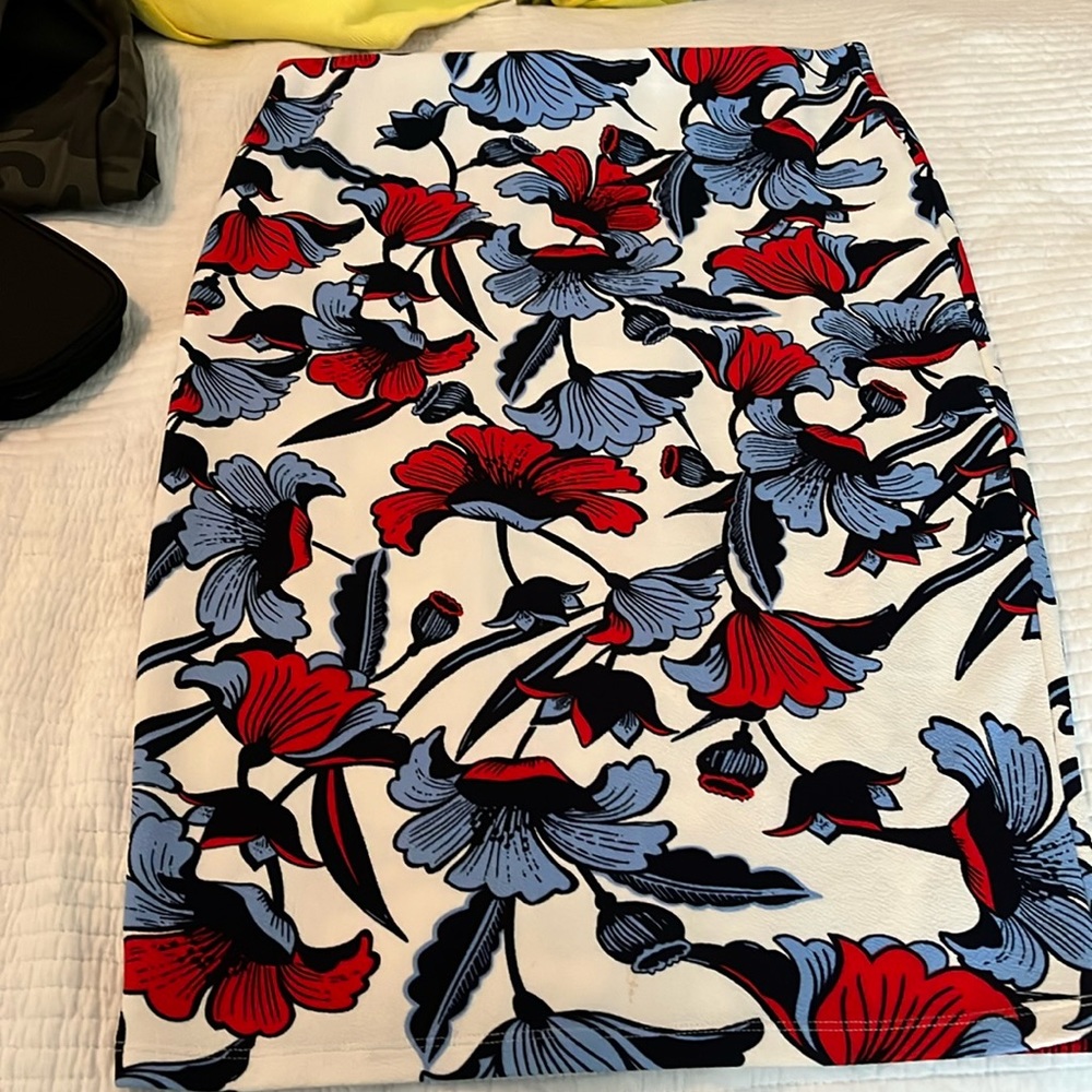 Floral, straight, pull-on, skirt